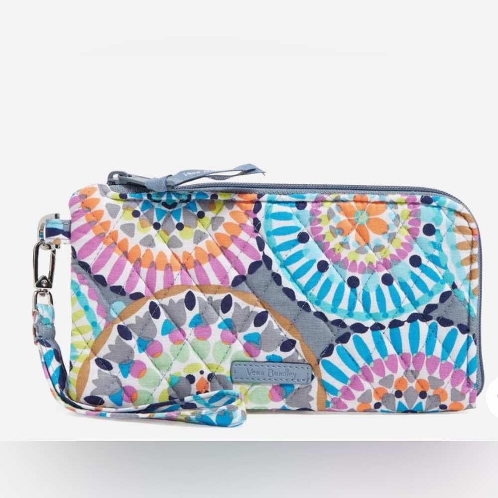 Vera Bradley RFID Tech Wristlet in Sunny Medallion